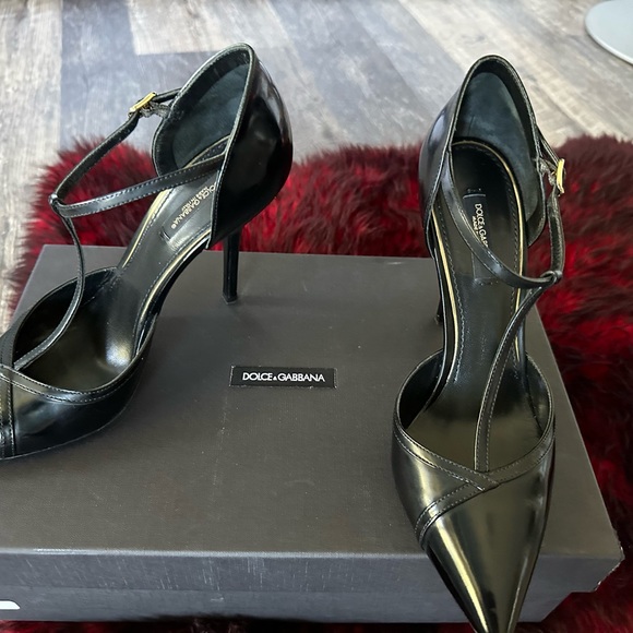 Dolce & Gabbana heels! Patent leather ! Very elegant and beautiful! - Picture 7 of 13